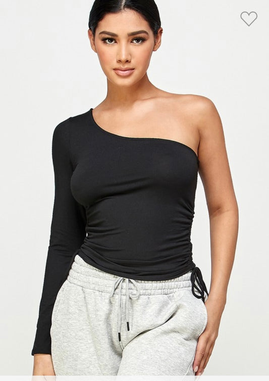 🖤 The “Off Duty, On Point” One-Shoulder Top